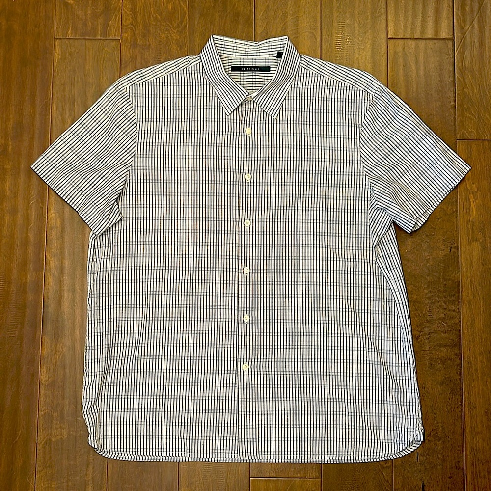 Perry Ellis short sleeved shirt